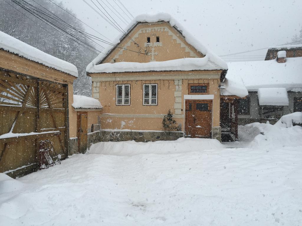 Casa Stefania Hotel Tălmaciu Exterior foto