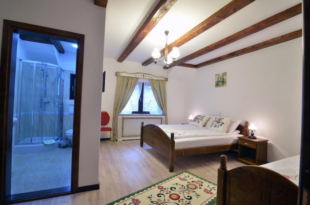Casa Stefania Hotel Tălmaciu Quarto foto